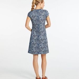 L.L. Bean Women's Short-Sleeve Fitness Dress, Leaf Print, Medium, Nautical Navy